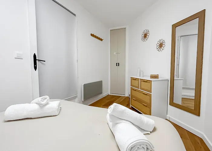 Sejour De Charme A Cabourg, Proche Apartment