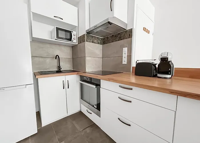 Sejour De Charme A Cabourg, Proche Apartment *